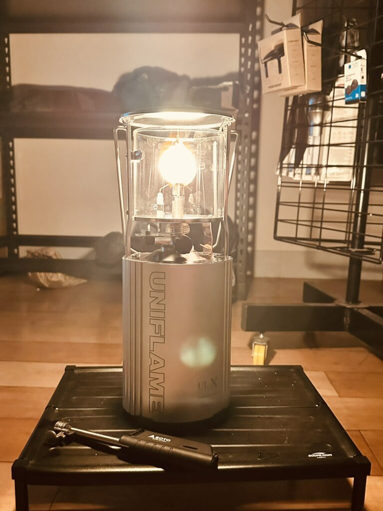 Đèn Gas Uniflame Folding Gas Lantern UL-X 620106