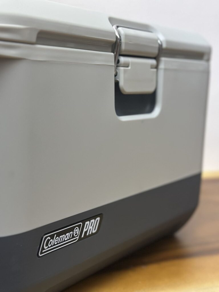 Thùng Giữ Nhiệt Coleman Pro 17-Quart Hard Cooler | Motocamp.vn